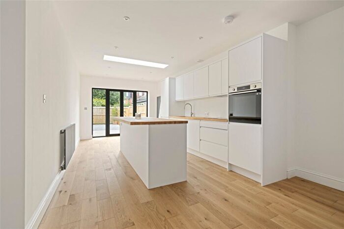 3 Bedroom Terraced House To Rent In Radnor Road, Weybridge, KT13