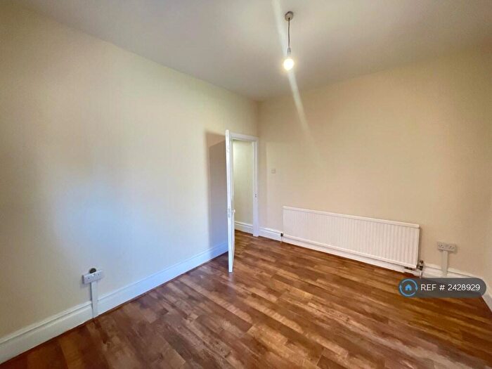 2 Bedroom Flat To Rent In Butler Rd, Harrow. Middlesex, HA1