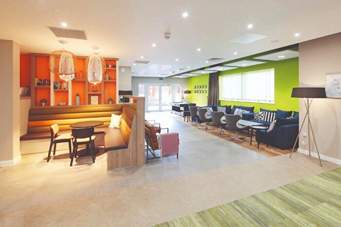 1 Bedroom Apartment To Rent In Queensway, Southampton, Hampshire, SO14