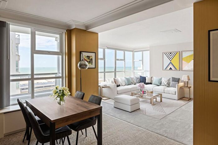 2 Bedroom Flat To Rent In Marine Drive, Brighton, BN2