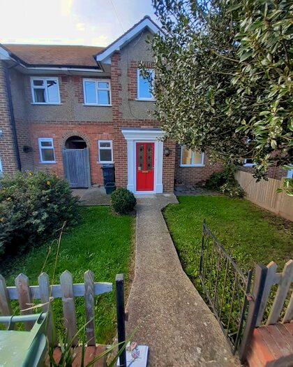 3 Bedroom Terraced House To Rent In The Hydneye, Eastbourne, BN22