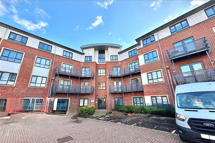 2 Bedroom Flat To Rent In Vulcan House, Wallis Square, Farnborough, GU14