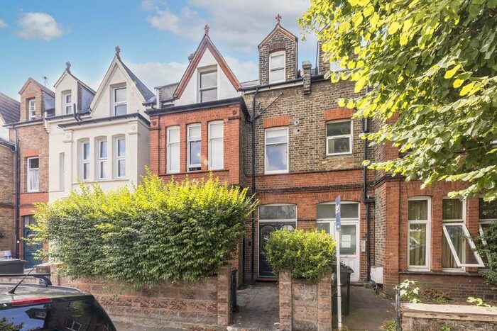 1 Bedroom Flat To Rent In Grafton Road, London, W3
