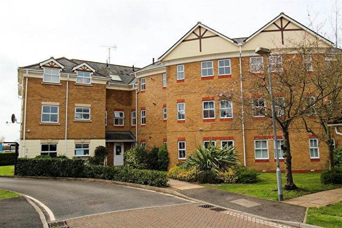 2 Bedroom Flat To Rent In Arklay Close, Hillingdon, UB8