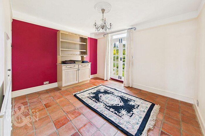 3 Bedroom Semi-detached House For Sale In Roydon Road, Diss, IP22