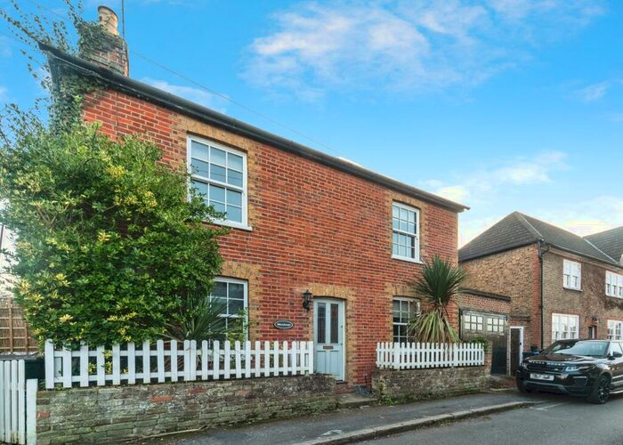 2 Bedroom Detached House For Sale In Weston Road, Thames Ditton, Surrey, KT7