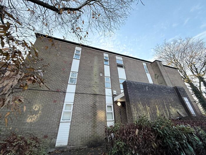 2 Bedroom Flat To Rent In Tremona Road, SO16