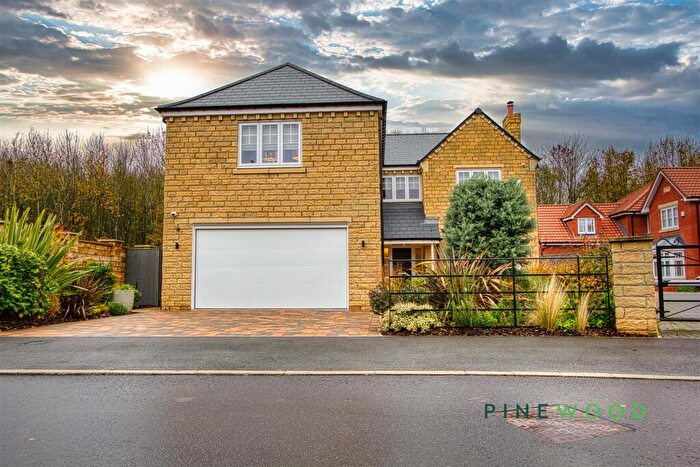 5 Bedroom Detached House For Sale In Settlement Drive, Clowne, Derbyshire, S43