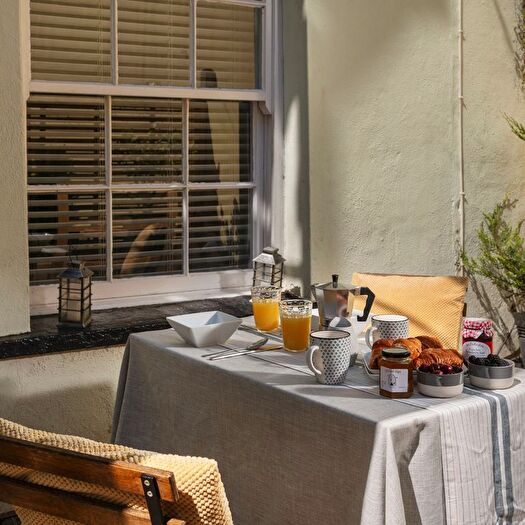 2 Bedroom Flat For Sale In Dart Retreat, Victoria Road, Dartmouth, Devon, TQ6