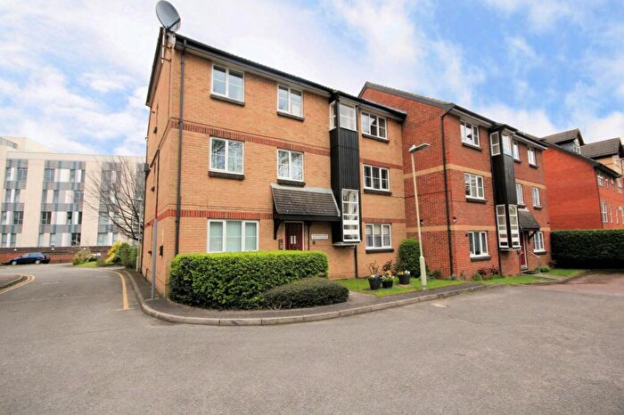 1 Bedroom Apartment To Rent In St. Andrews Court, Muirfield Close, Reading, Berkshire, RG1
