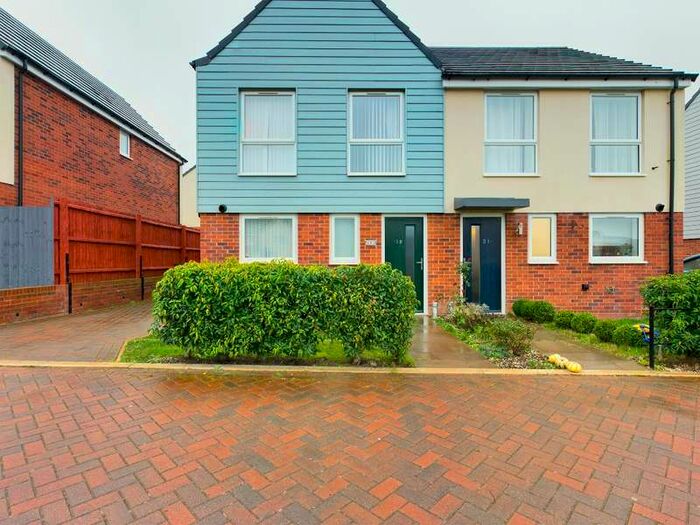 3 Bedroom Property To Rent In George Treglown Grove Bucknall, Stoke-on-trent, ST2