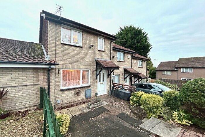 2 Bedroom Property To Rent In Lydstep Road, Y Barri, CF62