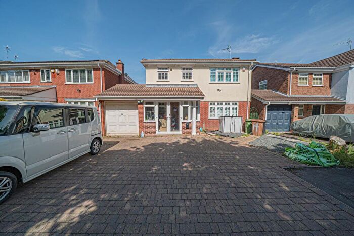 4 Bedroom Detached House For Sale In Kemerton Way, Shirley, B90