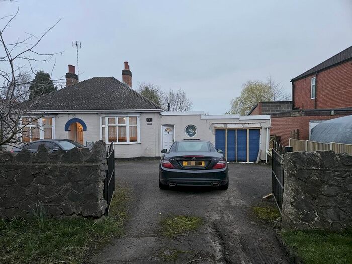 3 Bedroom Bungalow To Rent In Tutbury Road, Burton-On-Trent, DE13