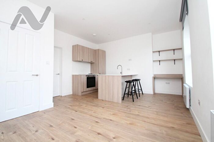 1 Bedroom Apartment To Rent In Seven Sisters Road, London, N4