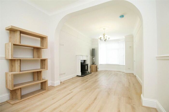 3 Bedroom House To Rent In Shearer Road, Portsmouth, Hampshire, PO1