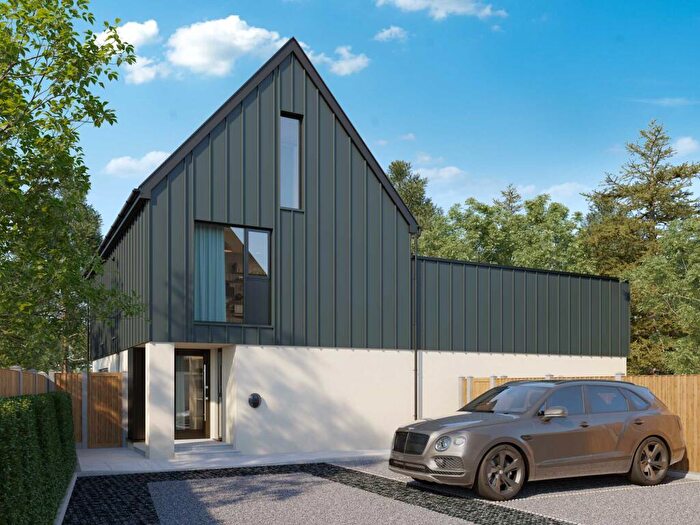 4 Bedroom Detached House For Sale In Woking, GU22