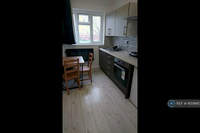 1 Bedroom Flat To Rent In Springbank Road, London, SE13