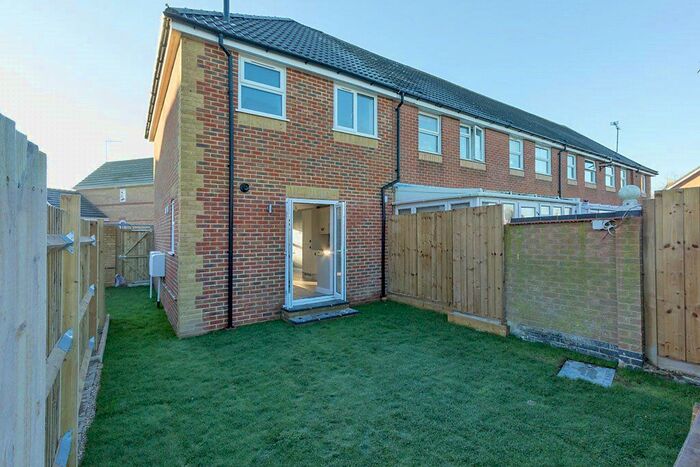2 Bedroom End Of Terrace House To Rent In Walsby Drive, Kemsley, Sittingbourne, ME10