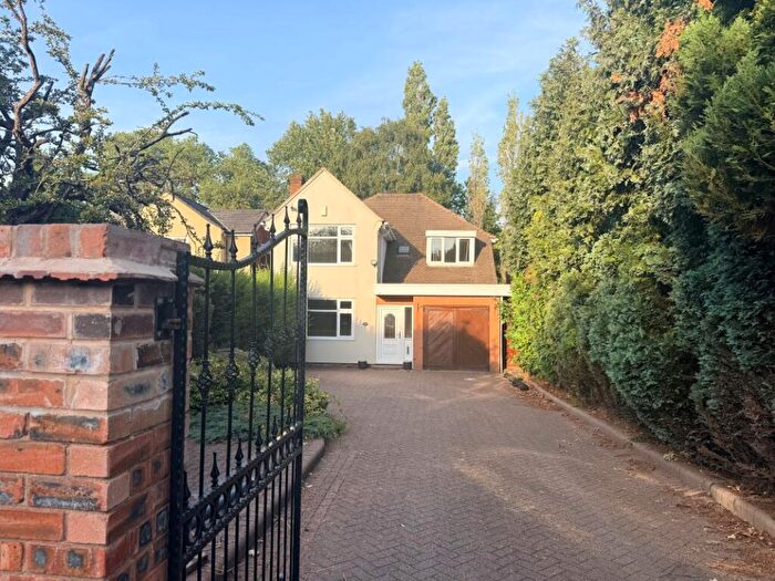 3 Bedroom Detached House For Sale In Chester Road, Streetly, Sutton Coldfield, West Midlands, B74