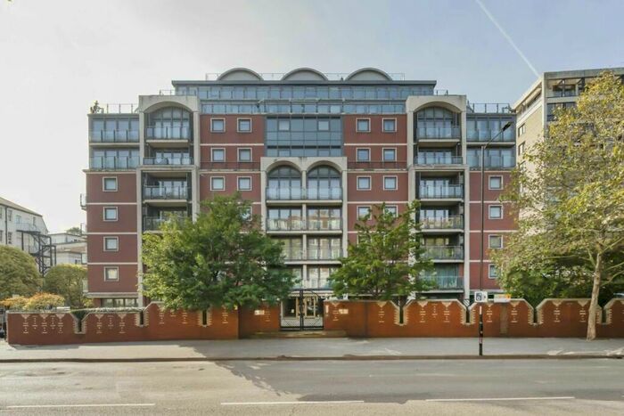 5 Bedroom Flat To Rent In Park Road, St. John's Wood, NW8