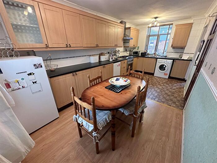 3 Bedroom Terraced House For Sale In Chepstow Avenue, Sale, M33