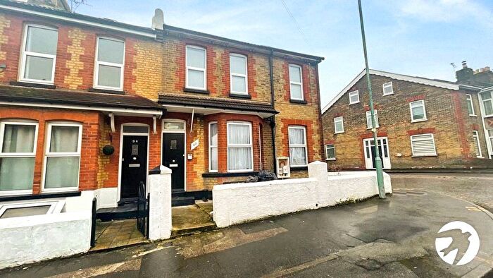Studio To Rent In Windmill Road, Gillingham, Kent, ME7