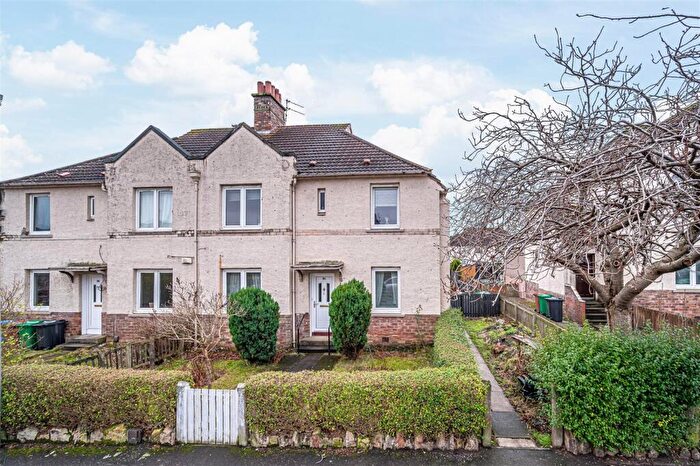 2 Bedroom Flat For Sale In Myrtle Crescent, Kirkcaldy, KY2