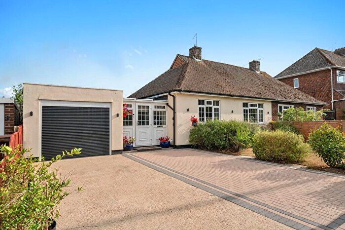 2 Bedroom Semi-Detached Bungalow For Sale In Hollywood Lane, Wainscott, Kent., ME3