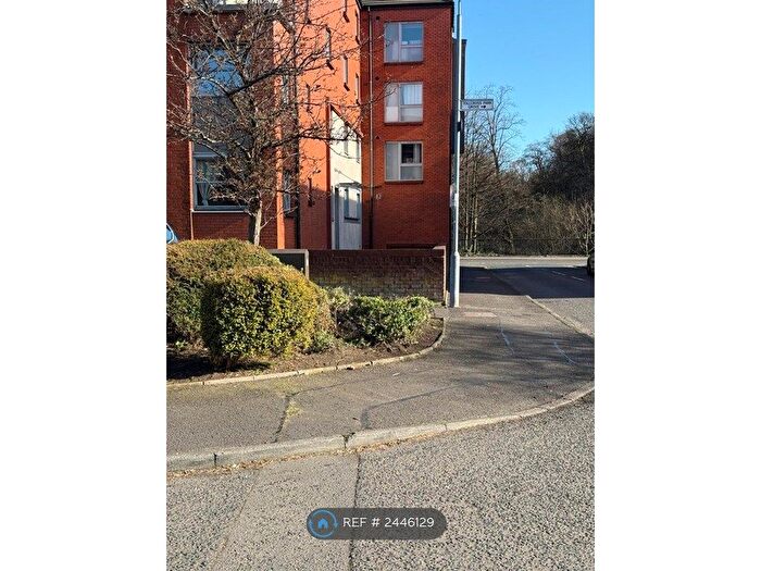 2 Bedroom Flat To Rent In Tollcross Park View, Glasgow, G32