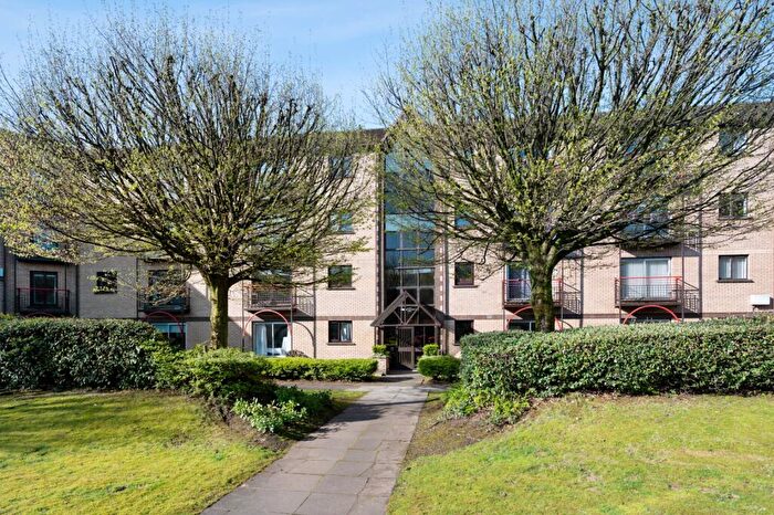 2 Bedroom Flat To Rent In Riverview Drive, Flat /, Glasgow, Glasgow, G5