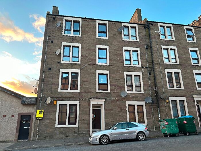 1 Bedroom Flat To Rent In Wolseley Street, Coldside, Dundee, DD3