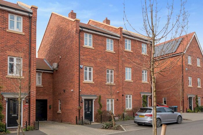 4 Bedroom Semi-Detached House For Sale In Archer Way, Enfield, EN2