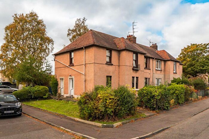 3 Bedroom Flat For Sale In Dobbie's Road, Bonnyrigg, EH19