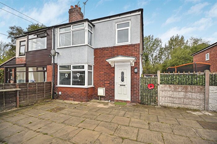 3 Bedroom Semi-Detached House For Sale In Hilda Street, Leigh, WN7