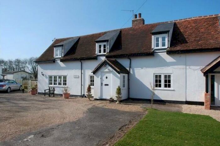 4 Bedroom Cottage To Rent In Sparrow Lane, Hatfield Heath, CM22