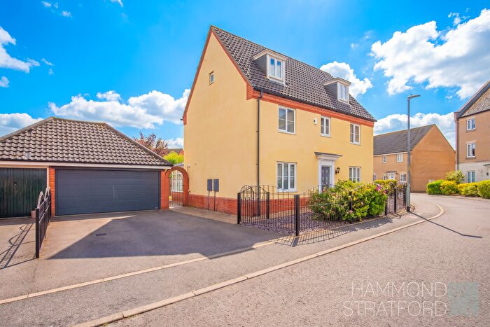 6 Bedroom Detached House For Sale In Kishorn Way, Attleborough, NR17