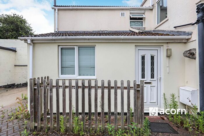 1 Bedroom Flat To Rent In Alexandra Road, Chatham, ME4