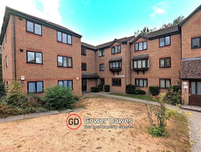 1 Bedroom Flat For Sale In Heberden Court, Wingrove Drive, RM19