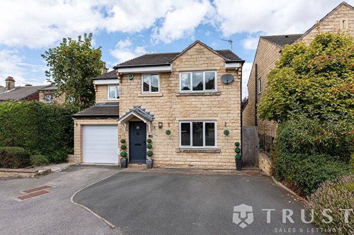 4 Bedroom Detached House For Sale In Horton Street, Heckmondwike, WF16