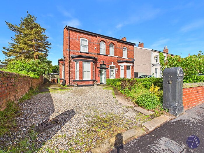 3 Bedroom Semi-Detached House For Sale In Claremont Road, Southport, Merseyside, PR8
