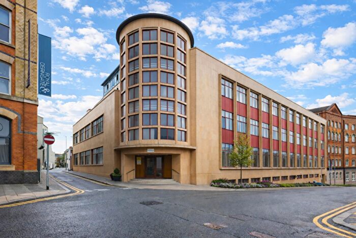 2 Bedroom Apartment To Rent In Bloomsbury House, Guildhall Road, NN1