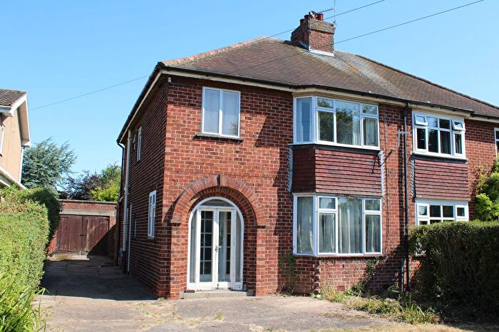 3 Bedroom Semi-Detached House For Sale In Bigby High Road, Brigg, DN20