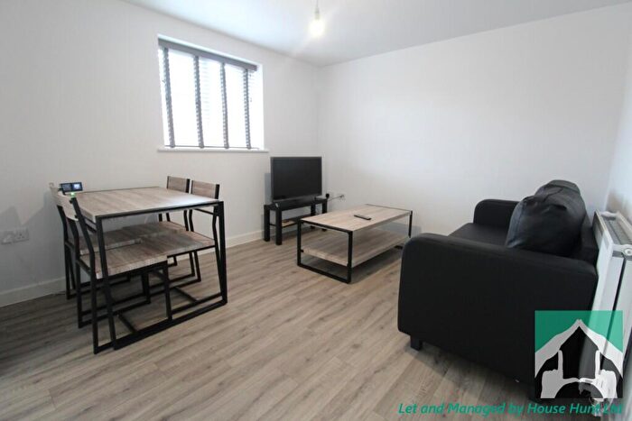2 Bedroom Apartment To Rent In Escelie Way, Birmingham, B29
