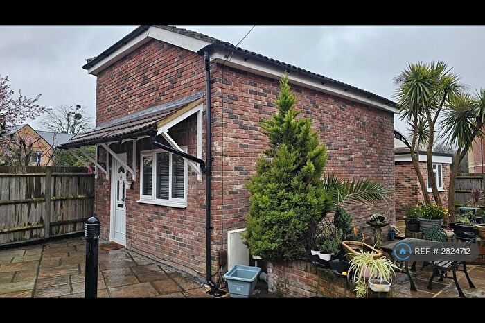 2 Bedroom Detached House To Rent In Didcot Road, Southampton, SO15