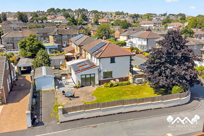 3 Bedroom Semi-Detached House For Sale In Buttermere Drive, Oswaldtwistle, Accrington, BB5