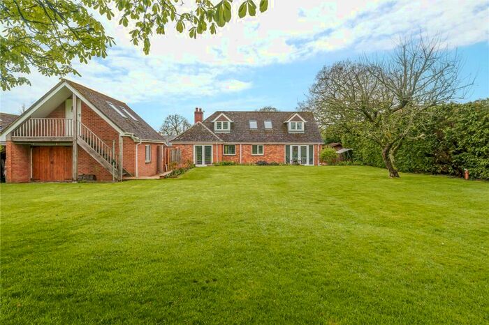 5 Bedroom Bungalow For Sale In Easton Royal, Pewsey, Wiltshire, SN9