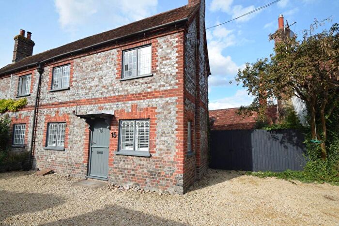 2 Bedroom Cottage For Sale In Shirburn Street, Watlington, OX49