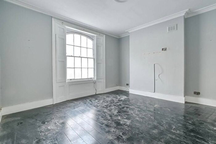 2 Bedroom Flat For Sale In Greenland Road, Camden, London, NW1