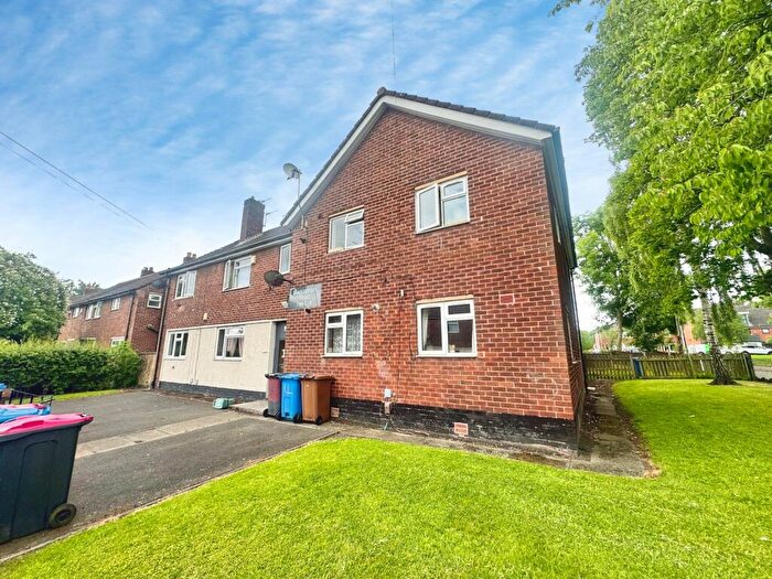 2 Bedroom Flat To Rent In Buckingham Road, Clifton, Swinton, Manchester, M27